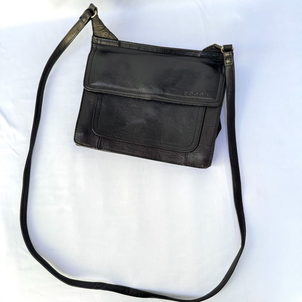 Vintage Fossil Black Leather Women's Crossbody Bag Shoulder Strap Front Flap